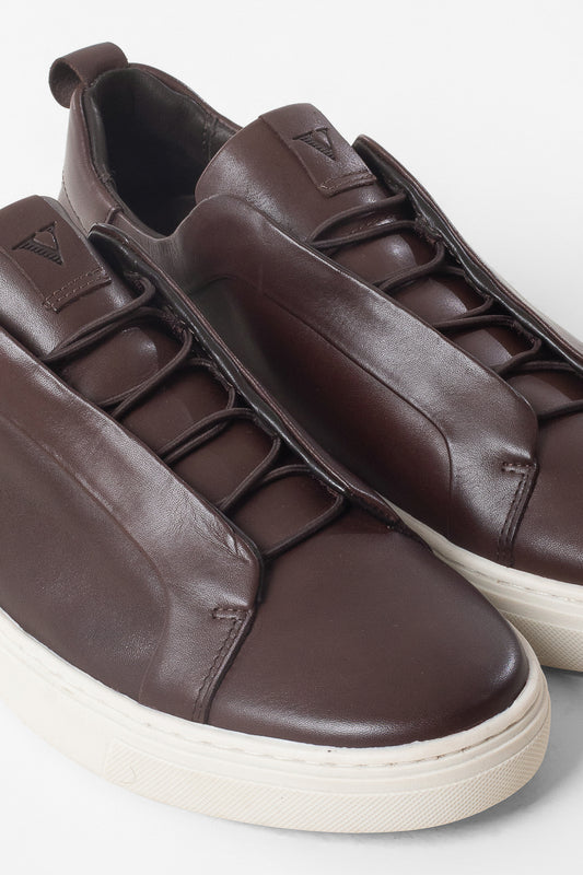 Tênis em Couro com Elástico - Café